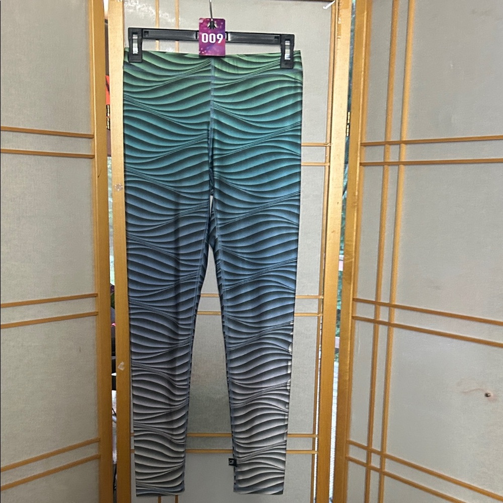 Terez Ocean Wave Gradient Leggings